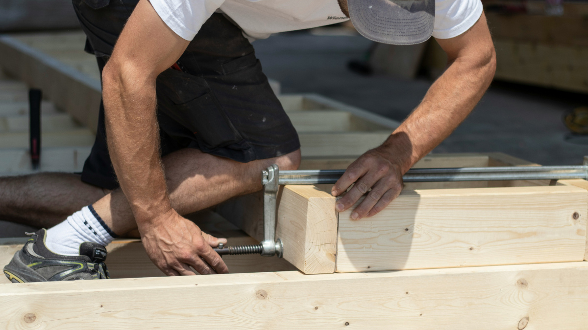 professional carpenter working